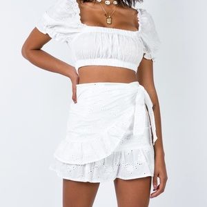 Princess polly wrap skirt(Rafina mini skirt white)
